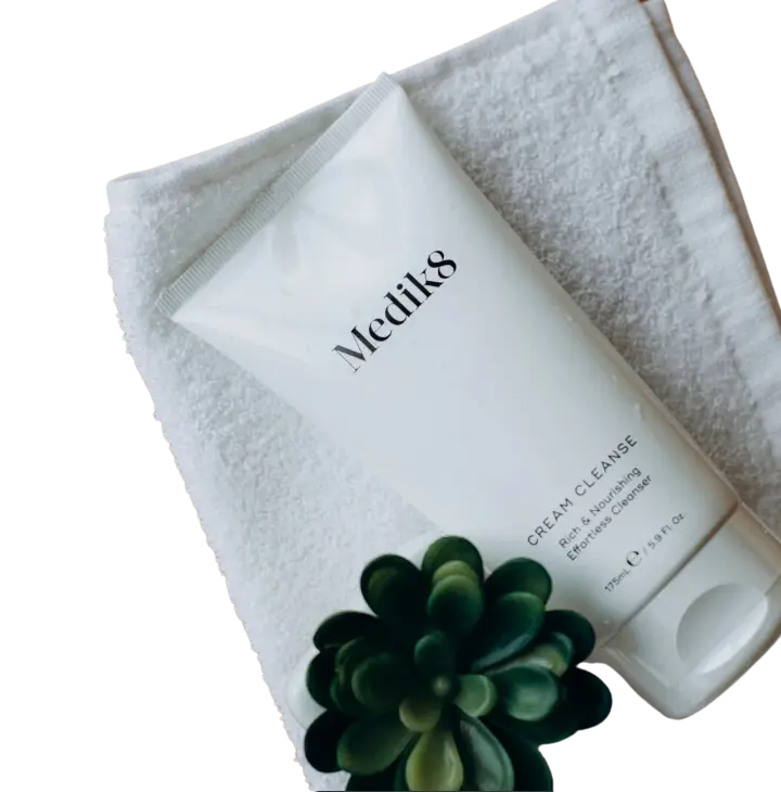 CREAM CLEANSE МЯГКИЙ ОЧИЩАЮЩИЙ КРЕМ  - 40 мл MEDIK8 МЯГКИЙ ОЧИЩАЮЩИЙ КРЕМ CREAM CLEANSE 
